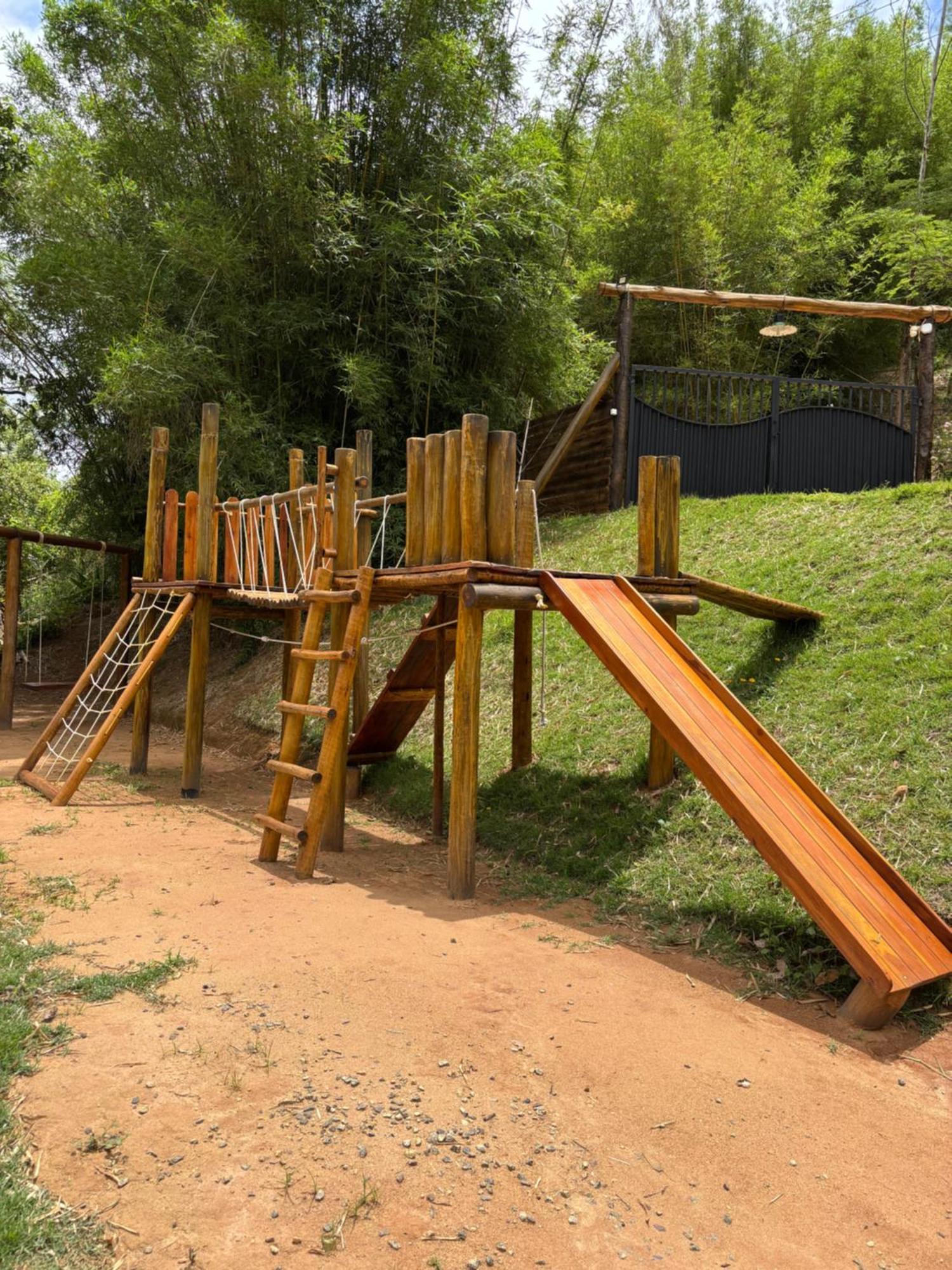 Casa Di Pedra Com Linda Vista Para Natureza - 米格尔-佩雷拉 外观 照片